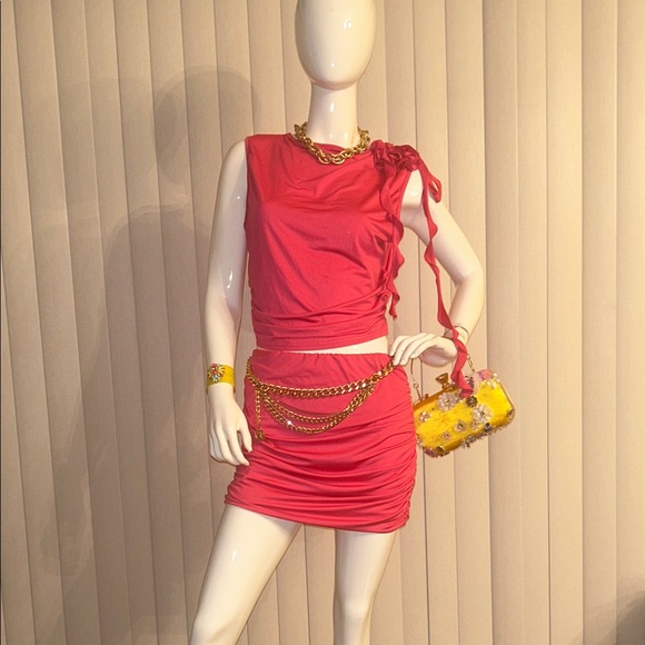 Dresses & Skirts - Chic Pink Ruched 2pcs skirt suit with Gold Chain Accents